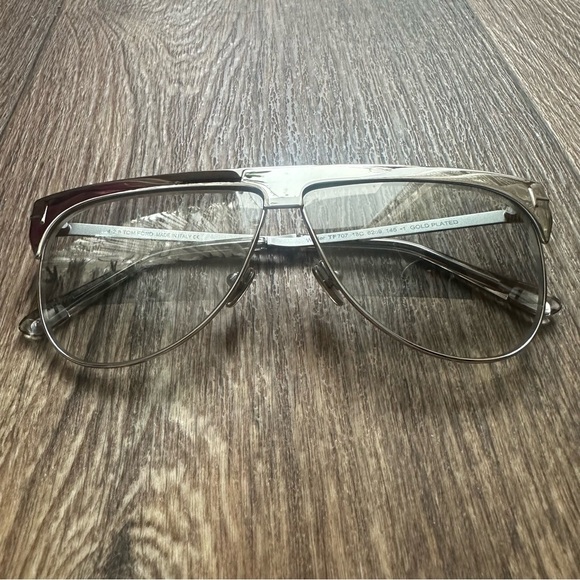 Limited Edition Tom Ford Winter 18k Gold Plated Sunglasses in White Gold - Picture 3 of 13